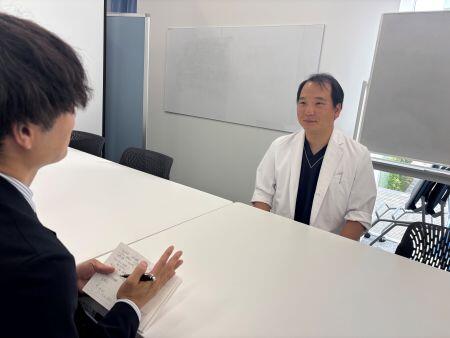 researcher-interview01.jpg